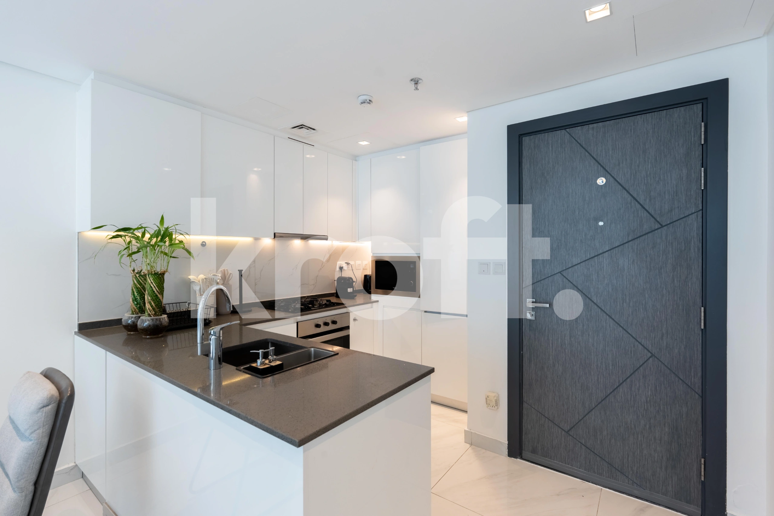 Kitchen — Counter